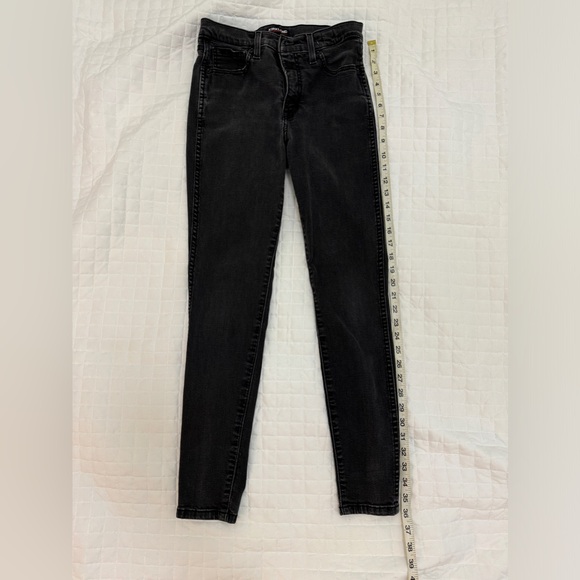 Flattering Kirkland Skinny Jeans – comfy stretch, perfect fit! - Picture 1 of 4